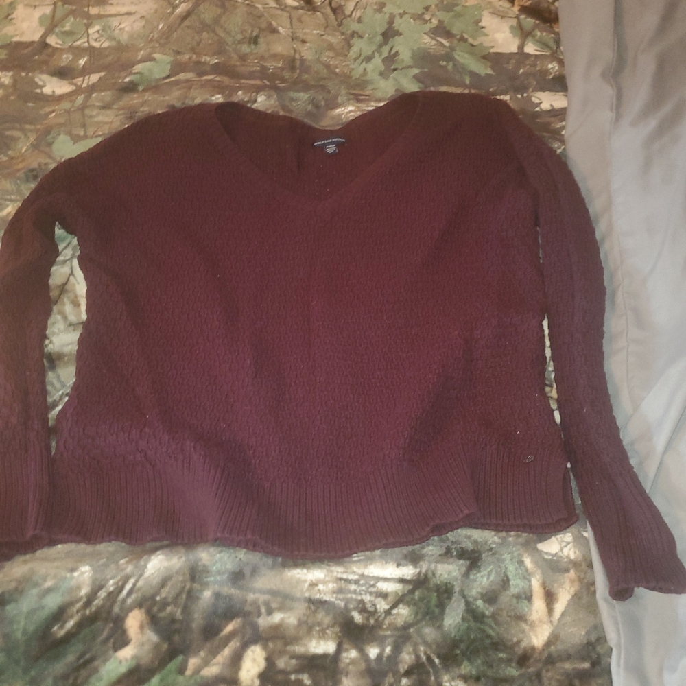 V neck sweater
